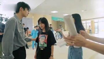 娱乐吃瓜小酱,揭秘娱乐圈那些不为人知的幕后故事